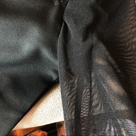 SZ 10 LAST 1- Sexy bodycon little black date dress - Picture 7 of 7